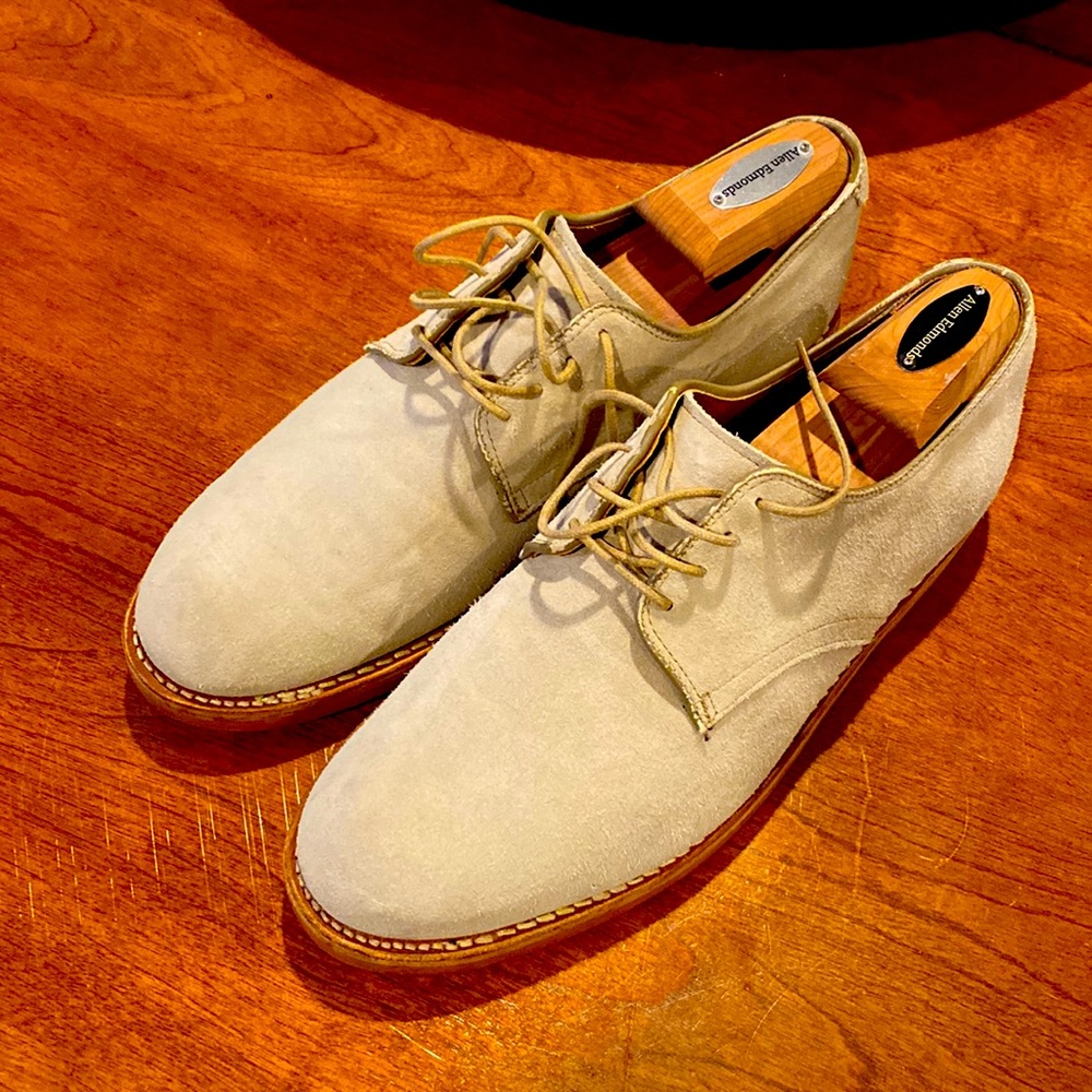 A pair of Sand Allen Edmonds Boones. Shoes come w/trees & shoe bags.